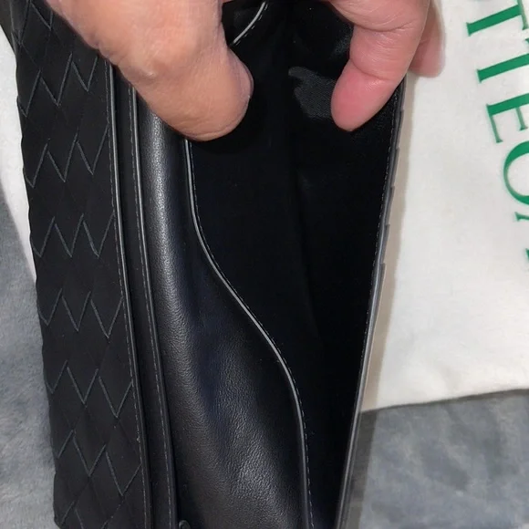 Bottega Veneta slim wallet intrecciato leather gorgeous comes with box n dust Bg - Picture 9 of 10